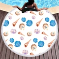 Serviette de plage ronde à motifs de coquillages et franges blanches au bord de piscine - Vie Marine Peinte à la Main (9)
