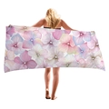 Serviette de plage en microfibre épaisse à motif floral bleu et violet avec mannequin - Style Tons Floraux Hortensia (15)