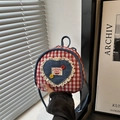 Mini sac à dos à carreaux rouges avec patch cœur en dentelle et étiquette Sweet Cherry - Grille Rouge