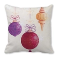 Housse de coussin de Noël avec ornements violets et dorés et étoiles sur tissu peau de pêche - Style Boules Suspendues Multicolores