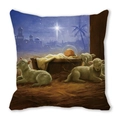 Gros plan de l'imprimé Nativité de Noël sur une taie d'oreiller en peau de pêche - Enfant Jésus dans la crèche avec agneaux (8)