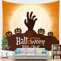 Detalle de tapiz de Halloween con mano de zombi y calabazas sobre un sofá gris - 150x100(Piel de Melocotón) / Estilo Mano de Zombi (6)