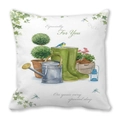Détail de la housse de coussin thème jardin avec arrosoir et oiseaux sur tissu peau de pêche - Vie de Jardinage (26)