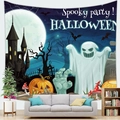 Halloween wandkleed met spookkasteel en spoken hangend boven een bank in de woonkamer - 150x100cm (Perzikhuid) / Stijl 4