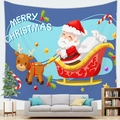 Detail eines blauen Weihnachtsteppichs mit Weihnachtsmann auf Schlitten über dem Sofa - 150x130(Kurzplüsch) / Königsblau Cartoon Rentier (12)