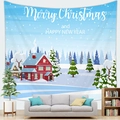 Weihnachtswandteppich mit verschneitem Haus und Baum in einer gemütlichen Wohnzimmer-Szene - 150x130(Kurzplüsch) / Hütte mit roten Wänden (10)