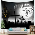 Detail van Halloween-wandkleed met gotisch kasteel en maan boven een moderne grijze bank - Stijl 10