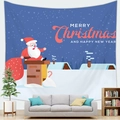 Dettaglio di un arazzo natalizio con Babbo Natale e paesaggio innevato da parete - 150x100(Pelle di Pesca) / Baita Notturna Stellata Invernale Blu Scuro(6)