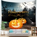 Halloween wandkleed met pompoen en Happy Halloween tekst boven een witte bank - 150x100(Perzikhuid) / Tovernaar Pompoen (6)