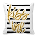 Housse de coussin kiss ME dorée à rayures noires sur tissu peau de pêche blanc - Design Kiss Me Rayures Noir Blanc (11) / 45x45 cm