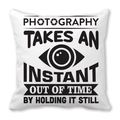 Funda de cojín blanca de piel de melocotón con citas de fotografía y diseño gráfico - 45x45 cm / La Fotografía Detiene el Momento (21)