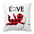 Funda de cojín LOVE San Valentín con silueta de Cupido en cuadros rojos y negros - Letras LOVE Negras con Cupido a Cuadros (2)