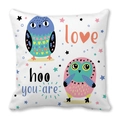 Quadratischer Kissenbezug in Weiß mit Eulen-Motiv und buntem Liebes-Aufdruck - 45x45 cm / Polka Dot Owl (23)