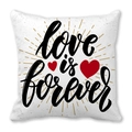 Weißer Leinen-Kissenbezug mit „love is forever“ Text und roten Herzen für Valentinstags-Deko - love is forever (4)