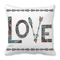 Funda de cojín LOVE estilo boho en piel de melocotón con flecha de plumas y tribales - Letras LOVE de Estilo Boho (10) / 45x45cm