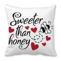 Federa quadrata bianca con scritta Sweeter than honey e motivo a cuore con ape - Sweeter than honey (27)