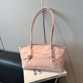 Bolso tote rosa con textura de serpiente y detalles de nudos en correas dobles largas - Rosa - Sin Colgante