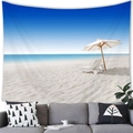 Détail d'une tapisserie de plage tropicale bleue avec sable et parasols au-dessus d'un canapé - Parasol Transat Plage (Style 10) / 100x70cm (Peau de pêche)