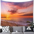 Tapiz de pared con paisaje de playa tropical al atardecer colgado sobre un sofá de salón - Paisaje Marino al Atardecer con Rocas (2) / 100x70cm (Piel de melocotón)