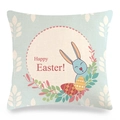 Detail der Leinen-Osterkissenhülle mit Hasenmotiv und Happy Easter Schriftzug - 45x45cm / Hellblauer Hase mit Kranz Muster