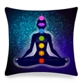 Dettaglio della federa per cuscino Mandala Chakra con simboli vivaci su tessuto pelle di pesca - 45x45 cm / Sfumatura Blu Viola Chakra (19)