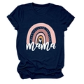 Detail des Boho-Regenbogen-Prints und Mama-Schriftzugs auf dunkelblauem Baumwollshirt - S / Oberteile / Marineblau