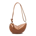 Bolso bandolera de media luna en cuero marrón caramelo con correa de nudo y cremallera - Marrón