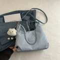 Sac nuage plissé bleu clair avec chaîne argentée et charmant pendentif en peluche doux - Avec Pendentif Nuage / Bleu