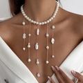 Collier ras de cou en perles avec pampilles, croix en cristal et style hip-hop chic - Gland de Perle Française Doré (07312)