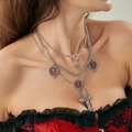 Collana gotica a strati con ciondoli a cuore con farfalla rossa e croce vintage - Collana a Tre Strati Farfalla Pentacolo (06654)