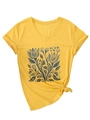 Dettaglio t-shirt gialla scollo a V con stampa floreale blu, maniche risvoltate e nodo - S / Giallo(3812)