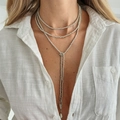 Elegante collana a strati con perle d'argento con design a Y e chiusura a levetta in metallo - Argento Tre Strati di Perle Metalliche (E2-7290)