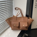 Borsa tote retrò marrone capiente con trama litchi e tasche esterne in stile casual - Marrone