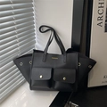 Borsa tote vintage in pelle nera con tasche funzionali e scritte dorate alla moda - Nero