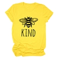Dettaglio della t-shirt gialla in cotone con grafica ape nera e scritta Kind ricamata - Giallo (Carattere Nero)