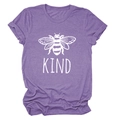 Dettaglio della stampa ape e KIND su t-shirt in cotone viola con maniche risvoltate - Viola (Carattere Bianco)