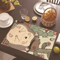 Tovaglietta in lino con stampa di riccio e cactus su un tavolo da pranzo in legno - Stile 18 / 30*45cm