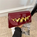 Fashionable burgundy glossy acrylic wavy chain box bag for women stylish evening use - Red