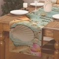 Chemin de table en lin avec coquillages, étoiles de mer et fleurs sur fond bois bleu - 33*183cm / Bois Bleu Nautique Russe (Style--8)
