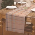 Runner da tavola in lino a quadri arancioni e blu su tavolo da pranzo in legno scuro - Quadri Vintage Toni Arancio