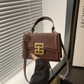 Bolso bandolera marrón retro con hebilla de metal dorado y textura de cuero mate - Bolso Individual / Marrón