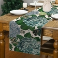 Runner da tavola in lino con ortensie blu e farfalle su un tavolo di legno - Stile Farfalla Blu Ortensia / 45x30cm