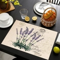 Détail du set de table en lin avec motif lavande et vélo sur une table à manger noire - Style Lavande Maison Vintage Bella (Style-9)