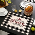 Tovaglietta in lino con bordo a scacchi bianchi e neri e testo Amazing Grace - Stile Amazing Grace (11)