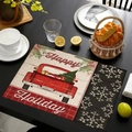 Tovaglietta natalizia in lino con camion rosso e testo Happy Holiday su tavolo nero - 45x30cm / Stile Camion Rosso Quadri Nero Bianco (Stile-6)