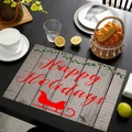 Set de table en lin avec texte Happy Holidays et motif bois sur table à manger noire - Happy Holidays Traîneau Rouge (Style-3)