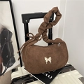 Borsa a mezzaluna in camoscio marrone con tracolla a volant e stemma farfalla argento - Marrone