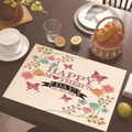 Tovaglietta in lino per la Festa della Mamma con stampe floreali e scritte augurali - Farfalla Beige Floreale (19)