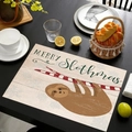 Tovaglietta natalizia in lino con bradipo e scritta festiva Merry Slothmas - Stile Bradipo del Polo Nord