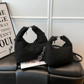Conjunto de dos bolsos hobo de borreguillo negro con correas de cuero ajustables y elegantes - Grande / Negro / 0,1